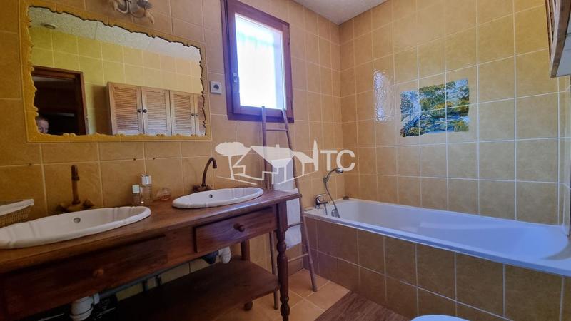 Maison - 105 m² - 5 pièces