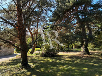 Maison - 286 m² - 8 pièces