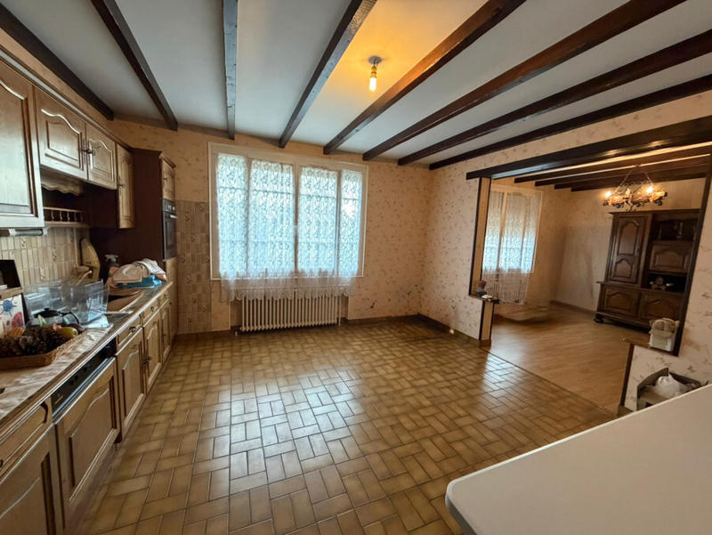 Maison - 92 m² - 6 pièces