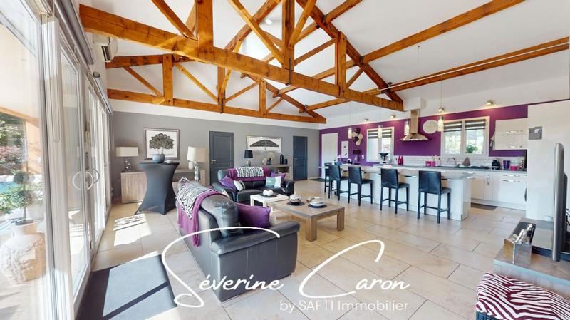 Villa - 200 m² - 6 pièces