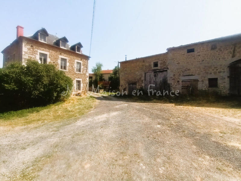 Maison - 128 m² - 9 pièces