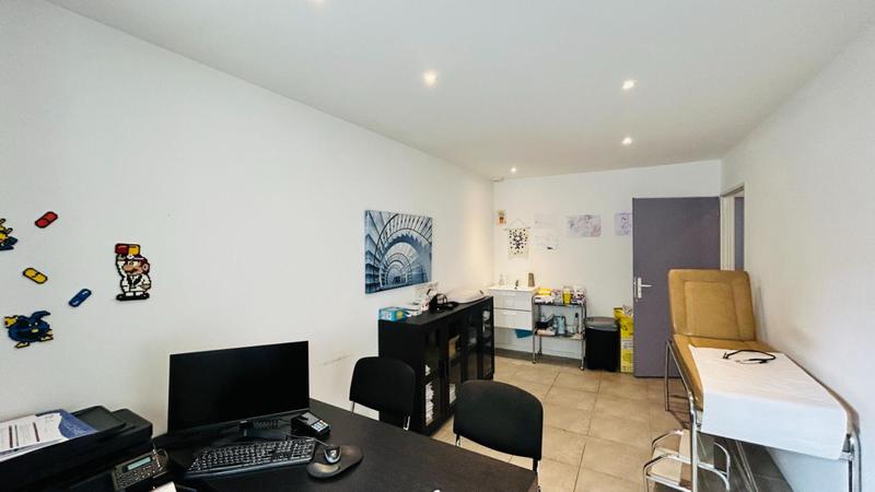 Bureau - 76 m² - 4 pièces