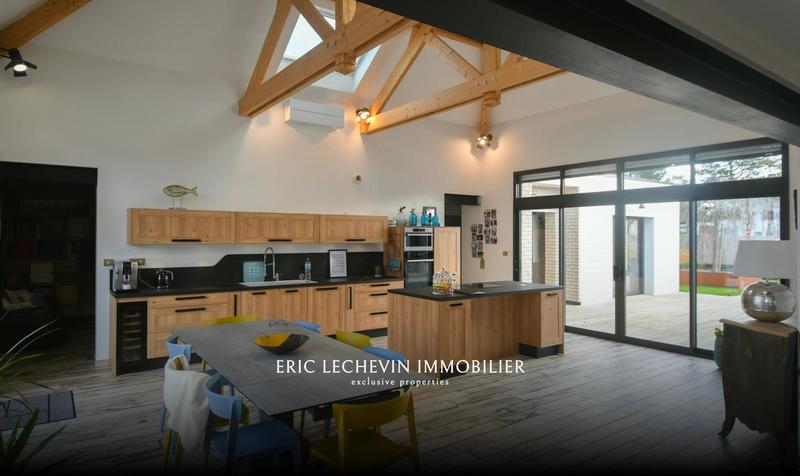 Villa - 210 m² - 6 pièces