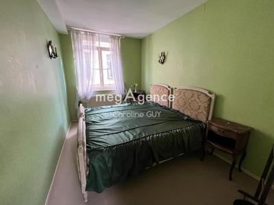 Maison - 177 m² - 6 pièces