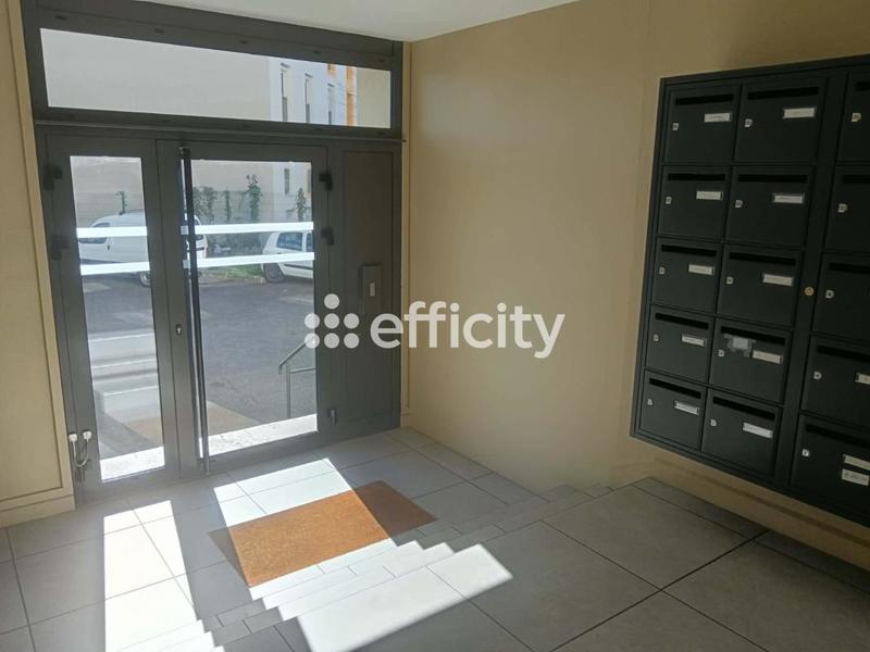 Appartement - 60 m² - 4 pièces