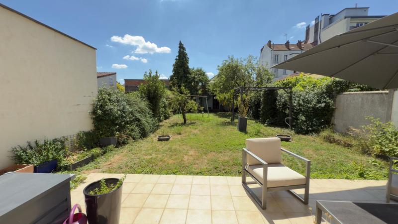 Maison - 122 m² - 5 pièces