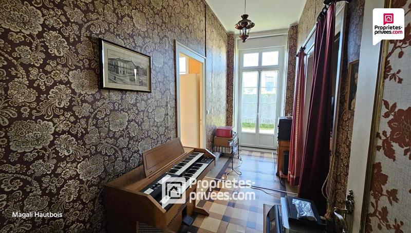 Propriété - 197 m² - 10 pièces