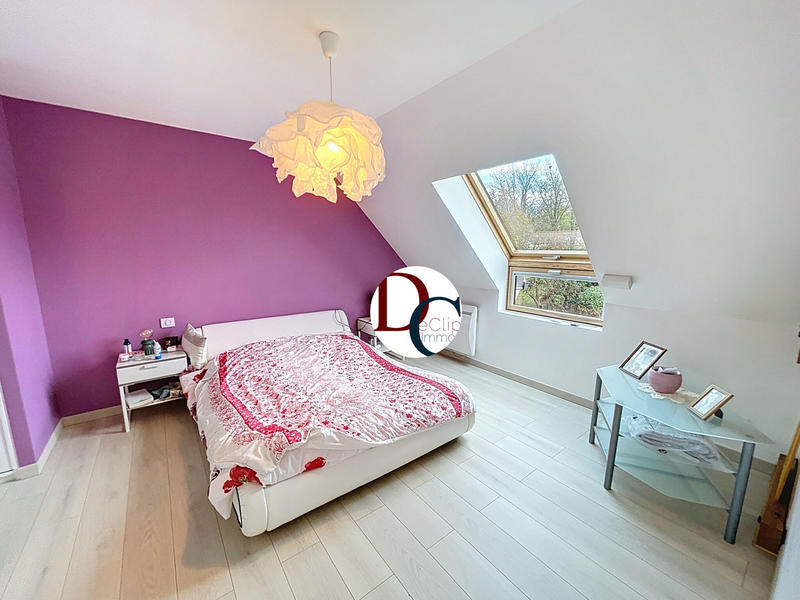 Maison - 210 m² - 6 pièces