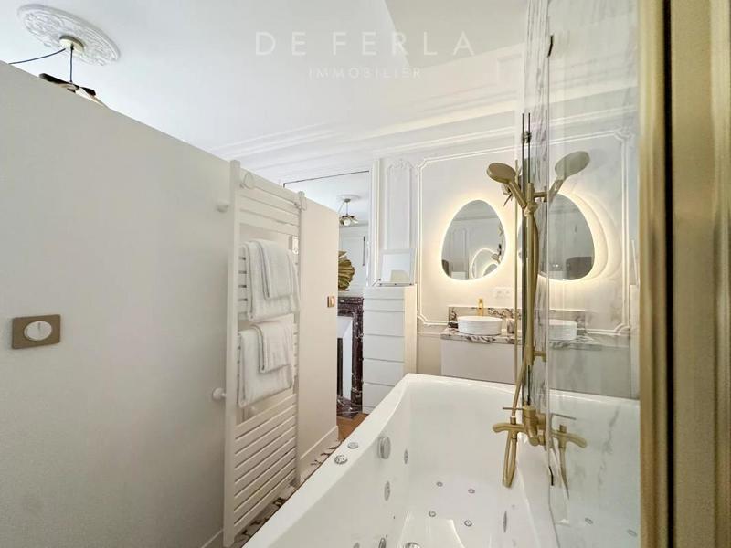 Appartement - 130 m² - 5 pièces