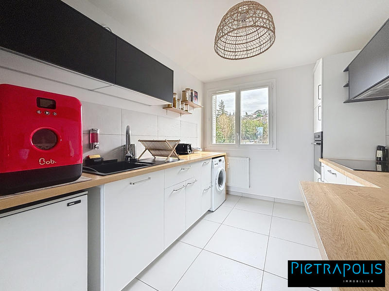 Appartement - 80 m² - 3 pièces