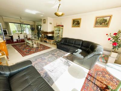 Maison - 172 m² - 6 pièces