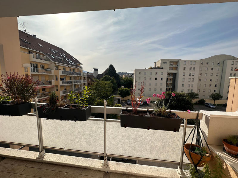 Appartement - 75 m² - 3 pièces