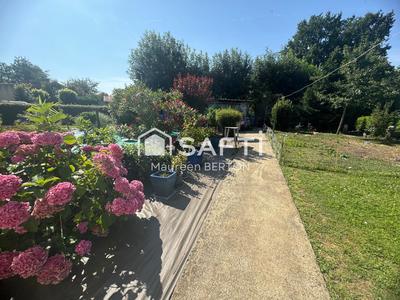 Maison - 94 m² - 5 pièces