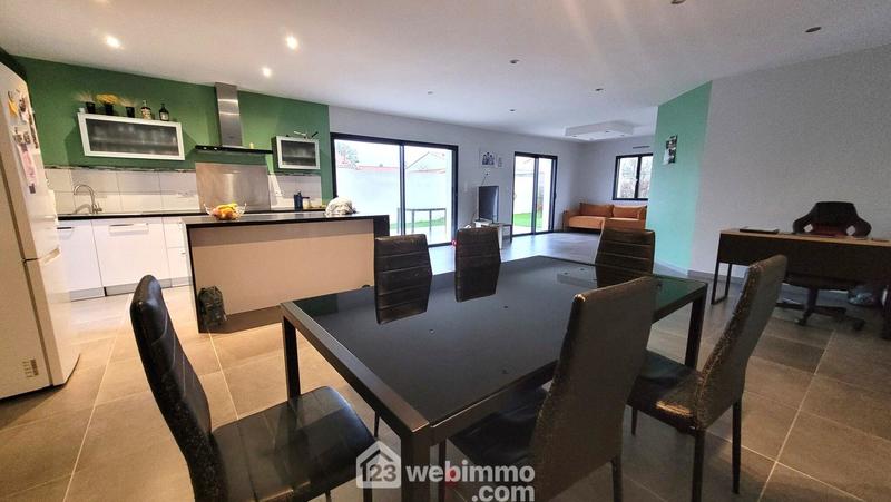 Maison - 122 m² - 4 pièces