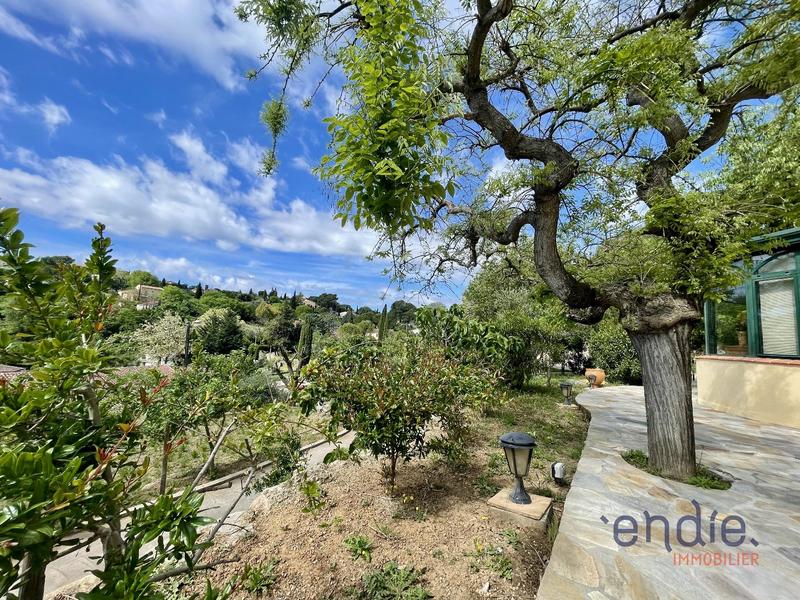 Maison - 190 m² - 6 pièces