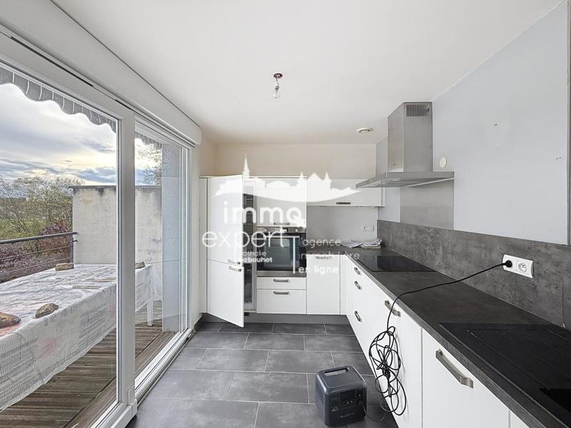 Maison - 94 m² - 5 pièces