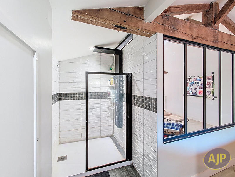 Maison - 170 m² - 7 pièces