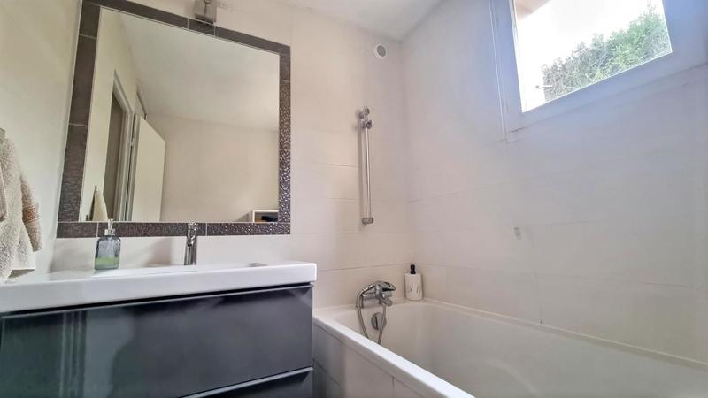 Maison - 171 m² - 7 pièces