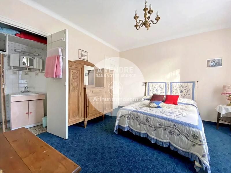 Maison - 180 m² - 8 pièces