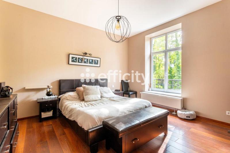 Demeure - 458 m² - 16 pièces