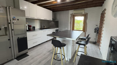 Maison traditionnelle - 176 m² - 6 pièces