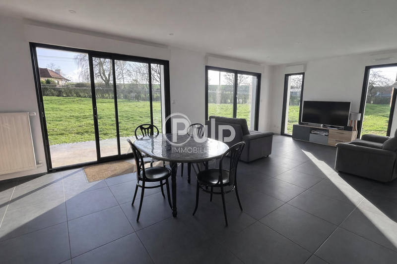 Pavillon - 150 m² - 5 pièces