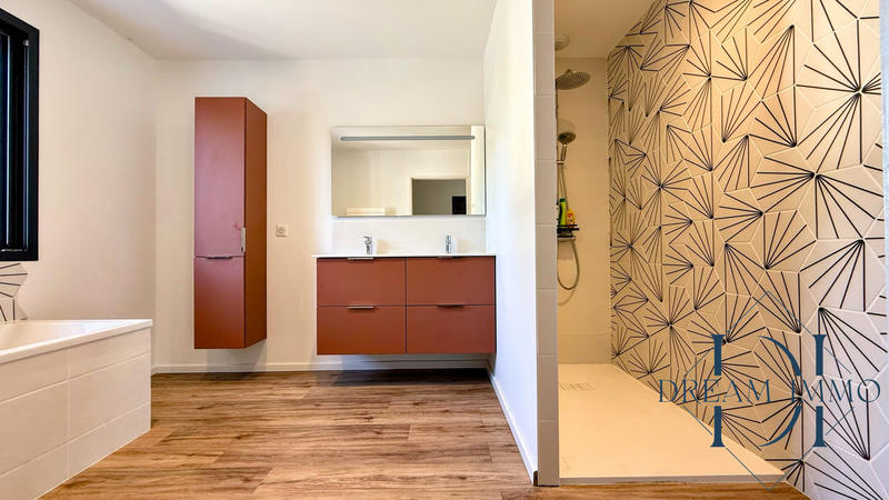 Maison contemporaine - 198 m² - 7 pièces