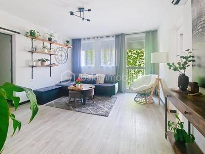 Appartement - 82 m² - 4 pièces