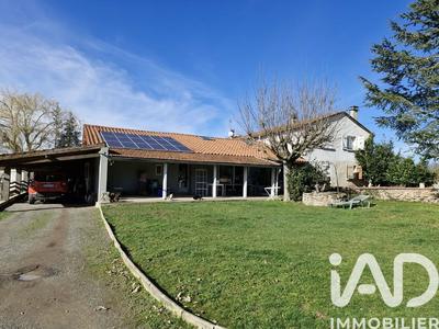 Maison - 229 m² - 7 pièces