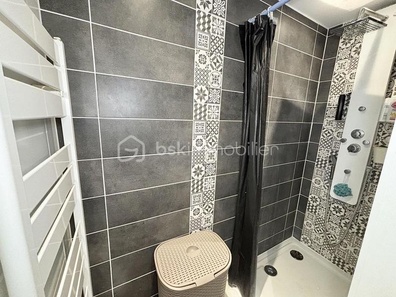 Maison - 87 m² - 5 pièces