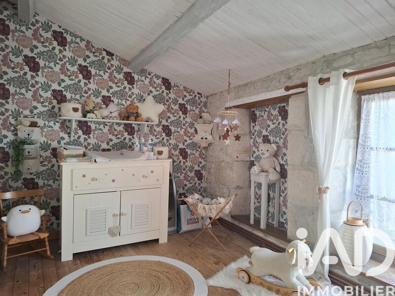 Maison - 180 m² - 6 pièces