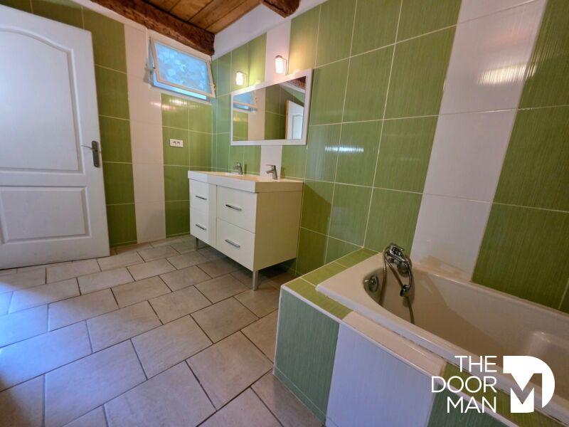 Maison de village - 116 m² - 5 pièces