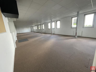 Bureau - 188 m² - 3 pièces