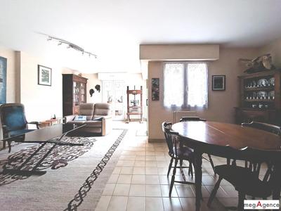 Maison - 112 m² - 6 pièces