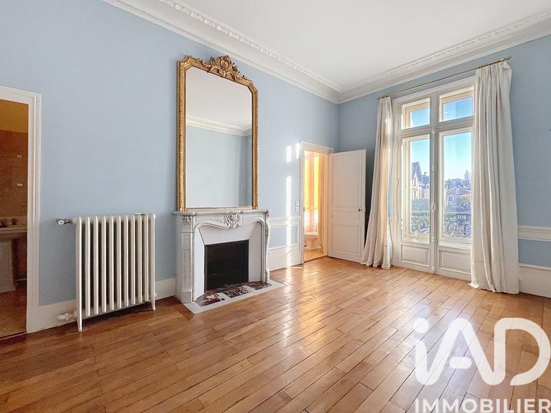 Appartement - 206 m² - 7 pièces