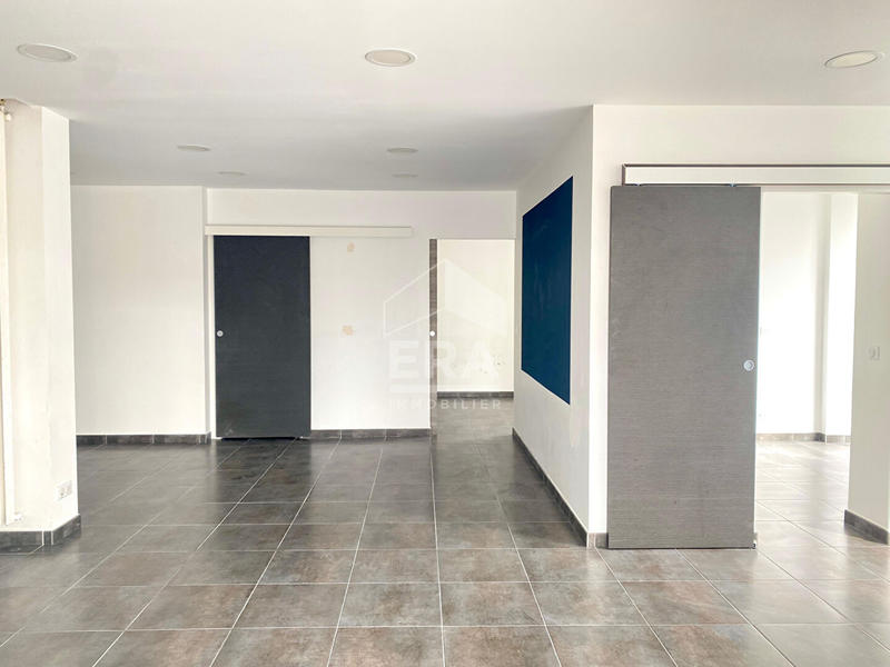 Bureau - 110 m² - 5 pièces