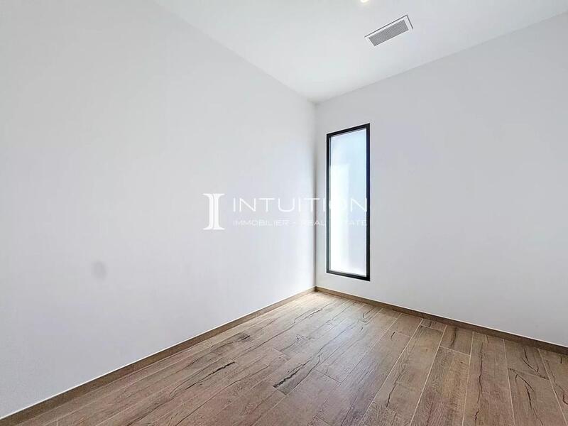 Maison - 162 m² - 4 pièces