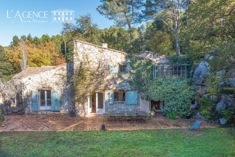 Maison - 160 m² - 5 pièces