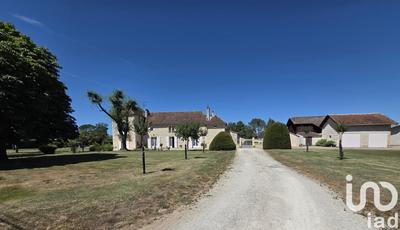 Maison - 440 m² - 15 pièces