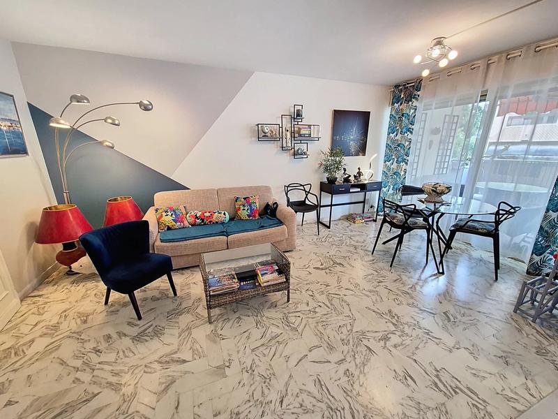 Appartement - 49 m² - 2 pièces