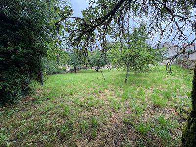 Terrain constructible - 728 m²