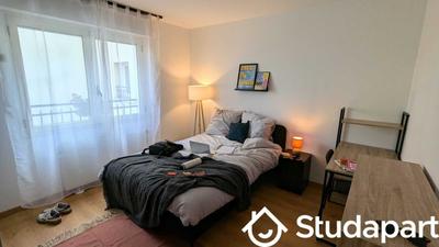 Chambre - 12 m² - 1 pièce