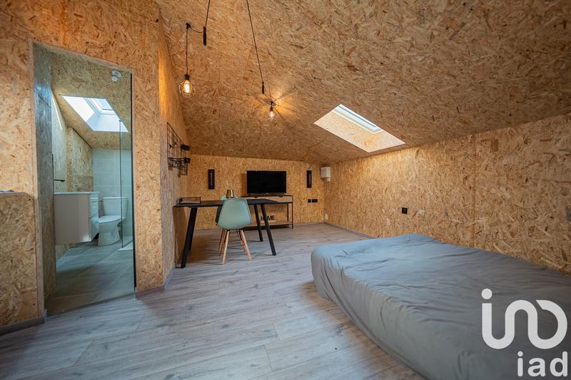 Studio - 25 m² - 1 pièce