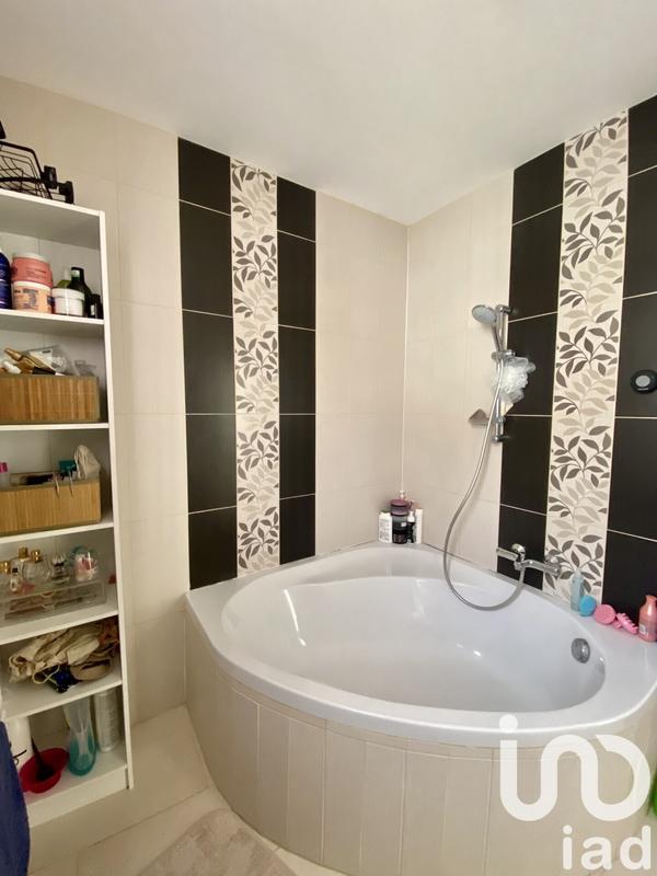 Maison - 183 m² - 7 pièces