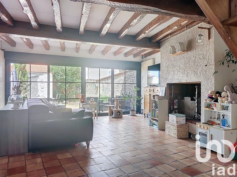 Maison - 225 m² - 10 pièces