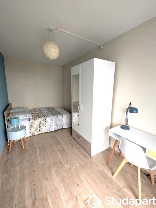 Chambre - 11 m² - 1 pièce