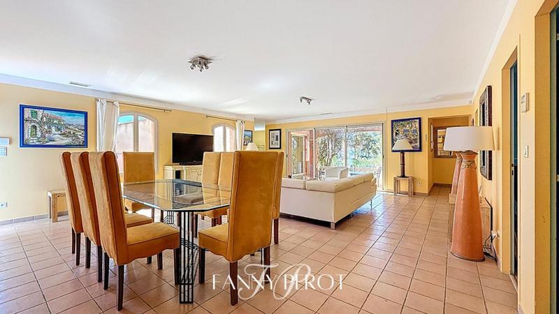 Maison - 145 m² - 5 pièces