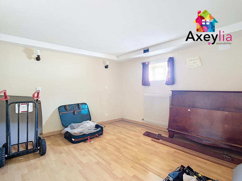 Maison - 137 m² - 6 pièces