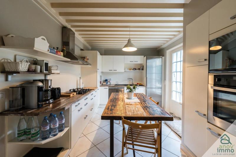 Propriété - 295 m² - 8 pièces