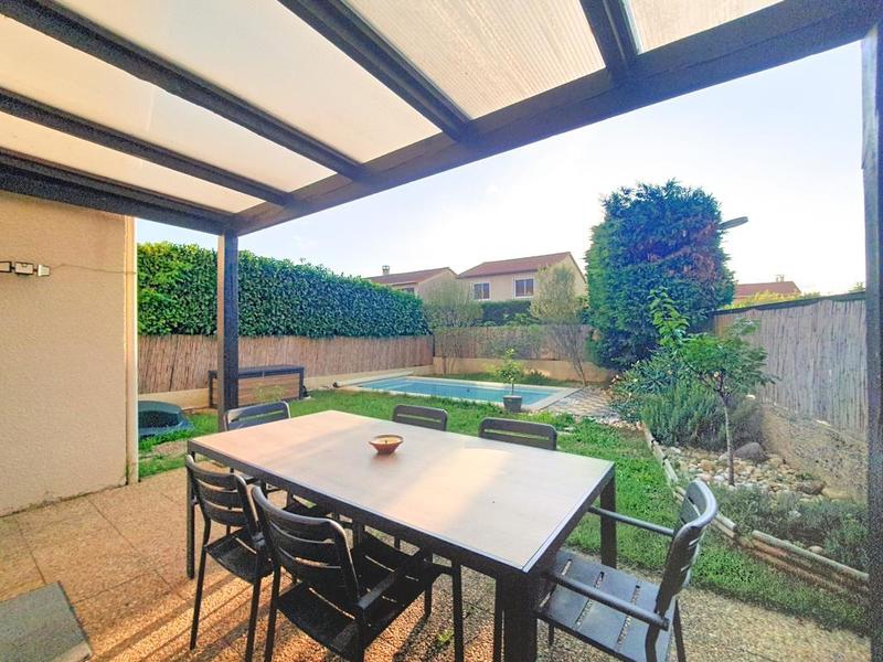 Maison - 104 m² - 5 pièces